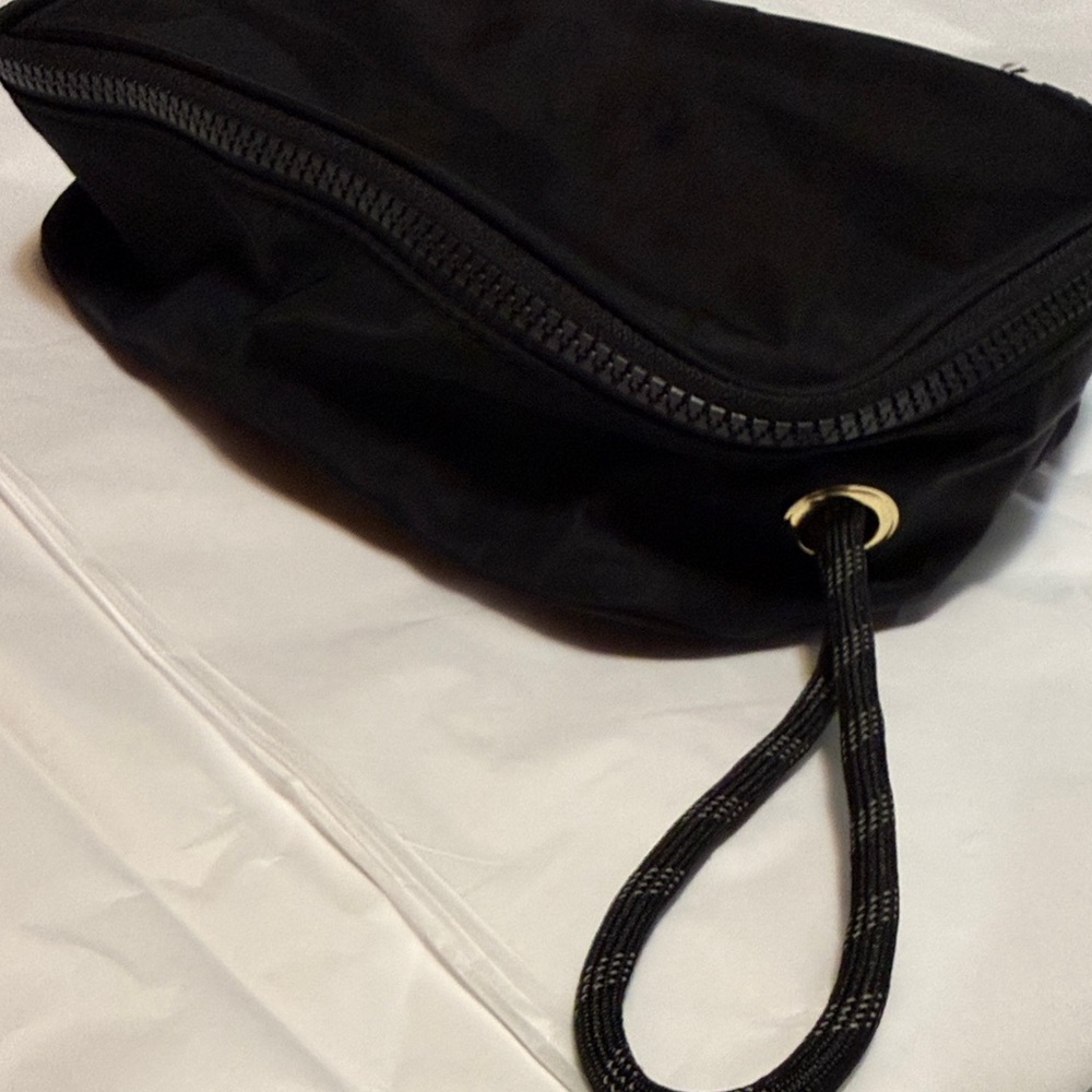 lululemon athletica Black Travel Organizer Pouch - Picture 5 of 11